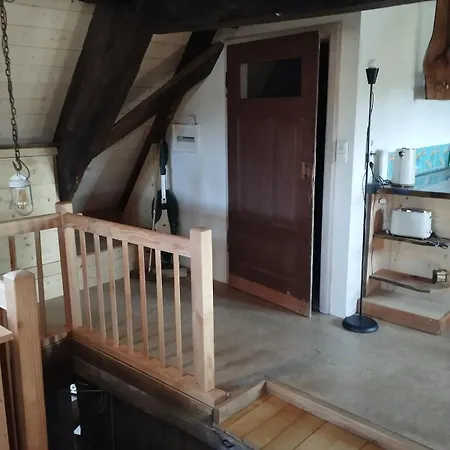 Cozy Attic Apartment In A Half-Timbered House Nidda